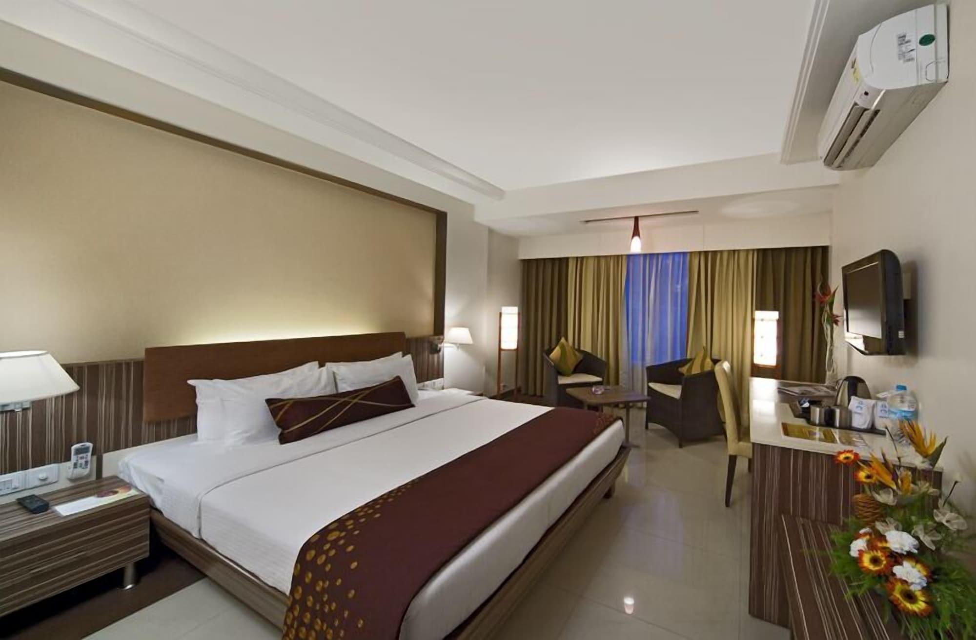 Kapila Business Hotel Pune Ngoại thất bức ảnh