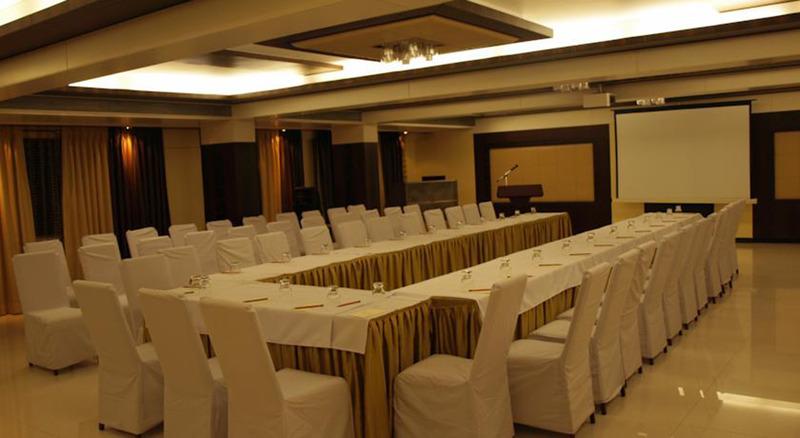 Kapila Business Hotel Pune Ngoại thất bức ảnh