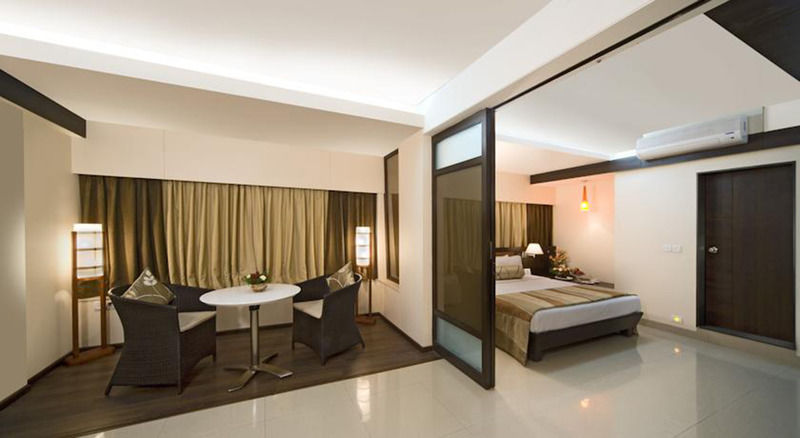 Kapila Business Hotel Pune Ngoại thất bức ảnh