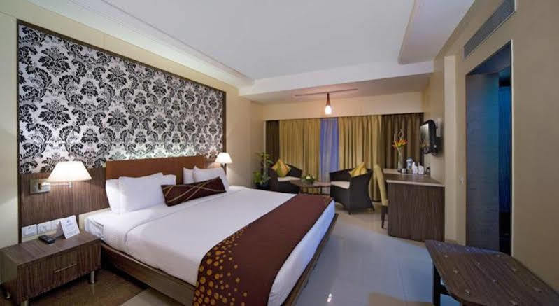 Kapila Business Hotel Pune Ngoại thất bức ảnh